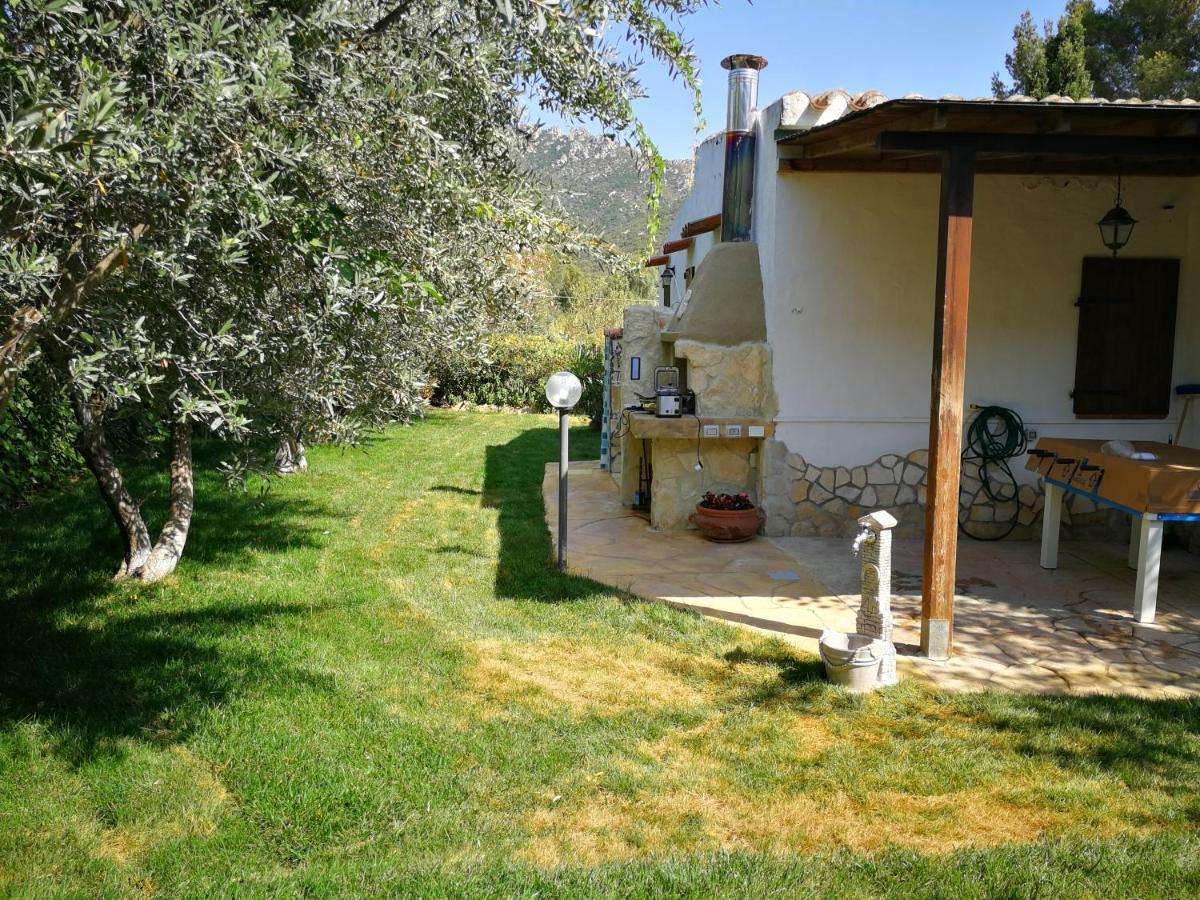 Villa Murgia Соланас Екстер'єр фото